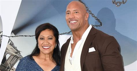 dwayne johnson foundation website|dwayne johnson frère et soeur.